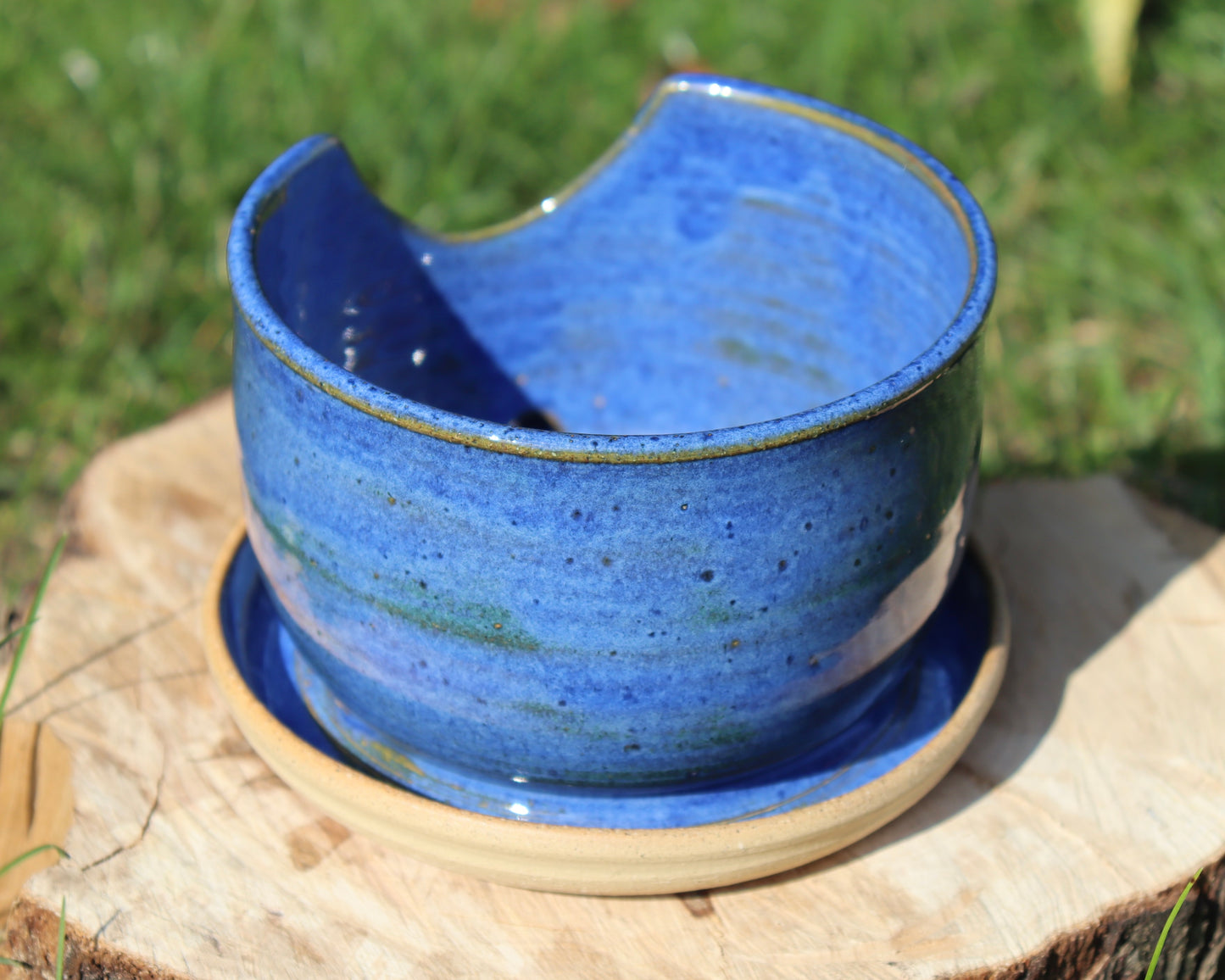 Deep Blue Cut Out Planter